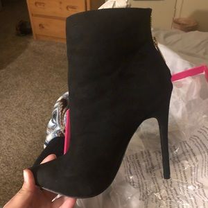 Black book heels